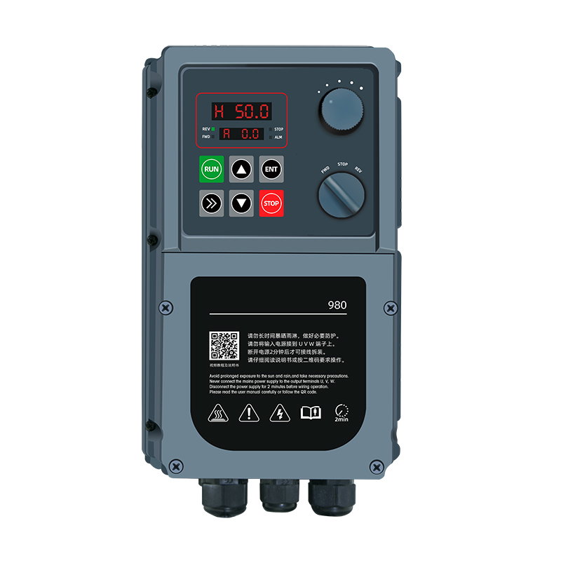 M-Driver M980 strahlwasser- und staubgeschützter IP66 Frequenzumrichter mit 2,2 kW 230 V AC einphasig