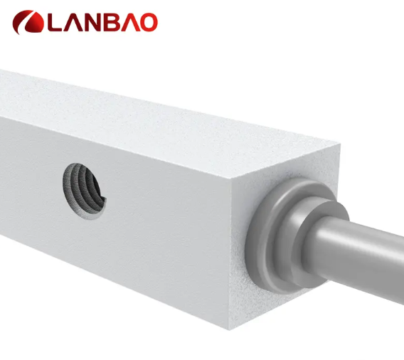 induktiver Näherungsschalter Lanbao LE81VF15 mit M8-Anschluss - Schaltabstand 1,5 mm
